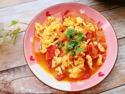 Tomato fried eggs