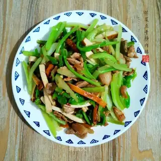 Celery beans with fried meat