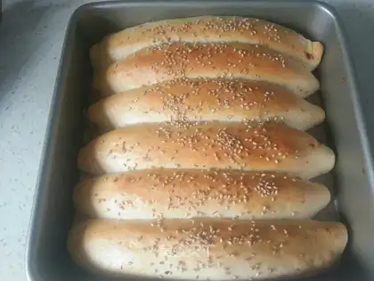 Meat pine buns