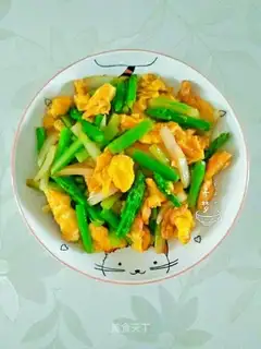 Onion fried eggs