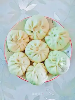 The apricot-snack