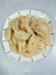 Pork eggs and shrimp varnish