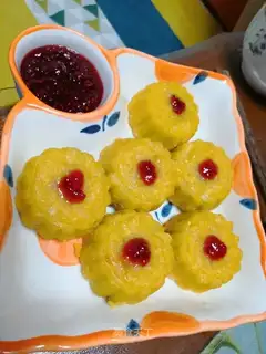 Corn-tree snacks