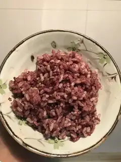 Three-colour coarse rice