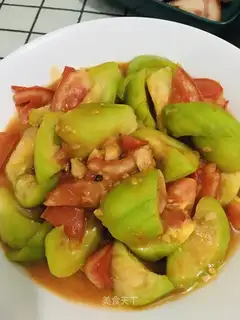 Smelt fried tomatoes