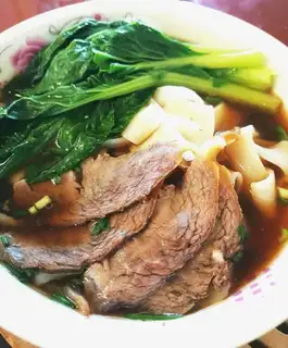 Cracker beef noodles