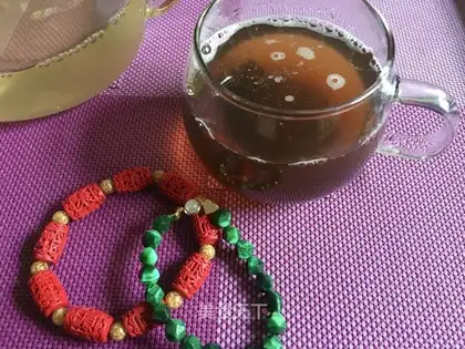 Pepper ginger date tea