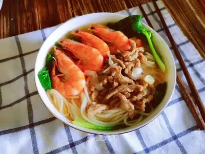 Shrimp noodles