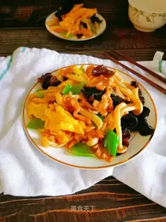 Goose eggs and beef