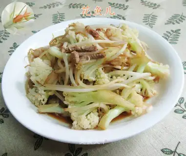 Five bouquets and green bean sprouts
