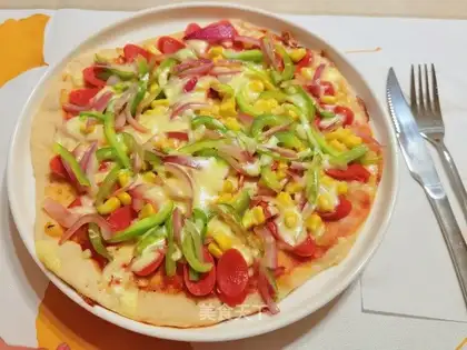 Ham pizza