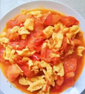 Tomato fried eggs