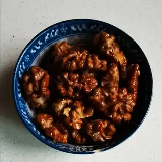 Amber walnuts