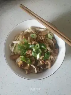 Spam with mushroom sauce