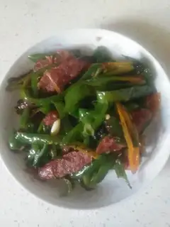 Pepper fried sausage