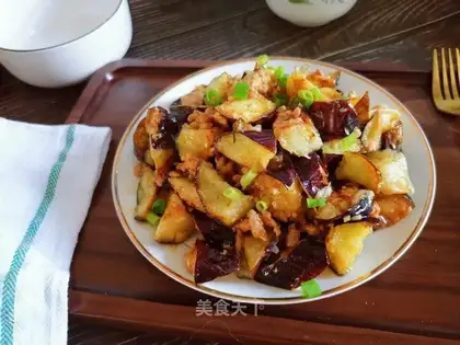Meat and eggplant
