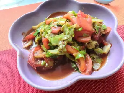 The head starters are fried tomatoes