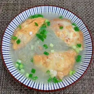 Egg dumpling fan soup