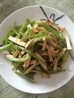 The soy-dry peppers