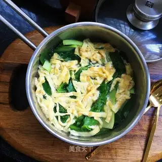 Eggskin soup