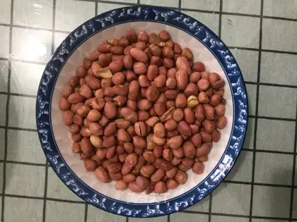 Salted peanuts