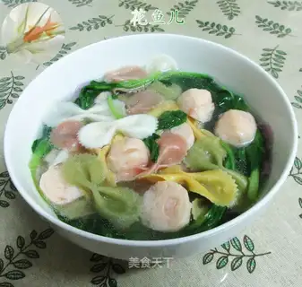 Shrimp balls, chicken and butterflies