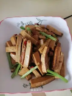 Celery fried dry