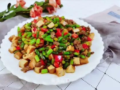 Beef paste and garlic