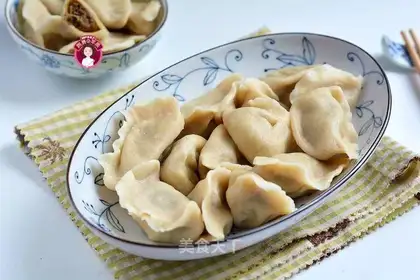 A gravy dumpling