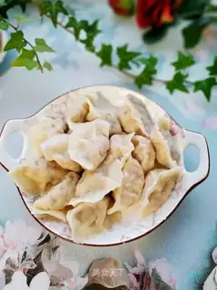 Lian's meat dumpling