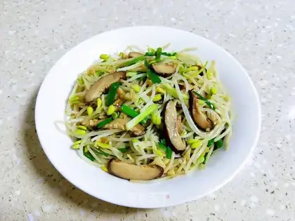 Soybean sprouts