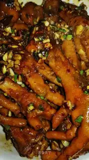 Tasty chicken claws