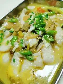 Quick-fried gold soup and sour fish