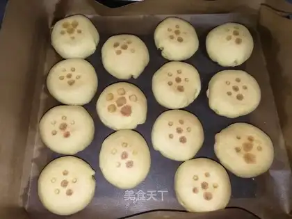 Kyo-kyung has come for the moon cake