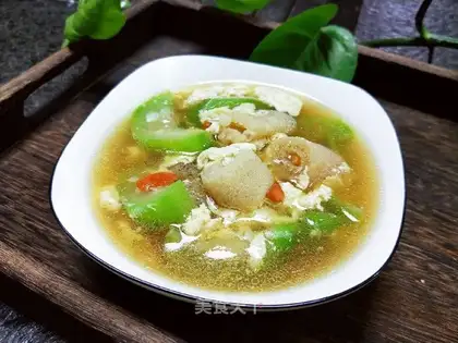 Egg soup with mackerel
