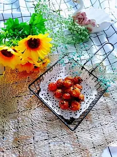 Tiger sugared quail eggs