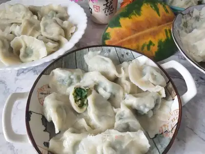 Celery pepper pork dumplings