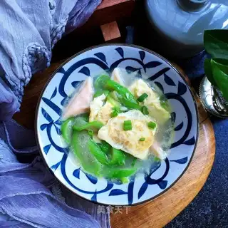 Smelt egg dumpling soup