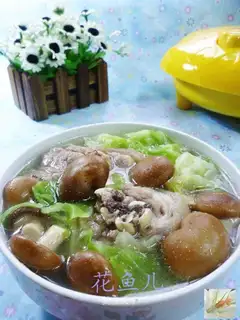 Freckles, cabbage, pig-leg soup