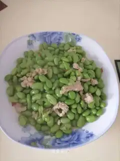 Meat and green beans