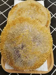 Sesame rice cake