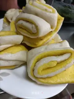 Pumpkin rolls