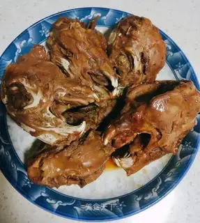 Five hare heads