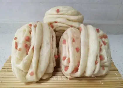 Ham sausage roll