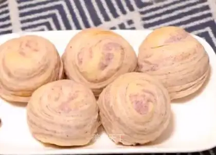 A lunar cake