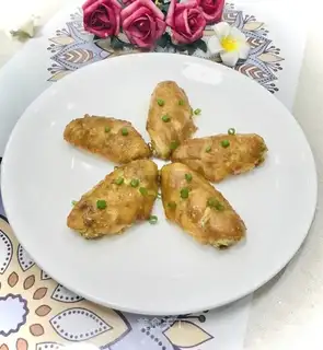 Roasted chicken wings