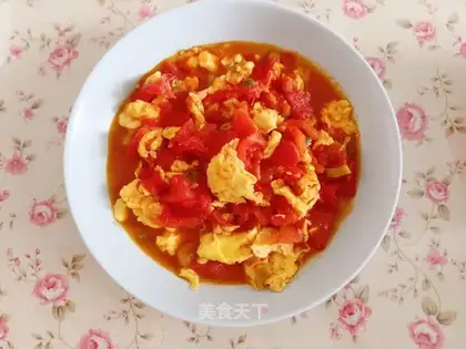 Tomato fried eggs