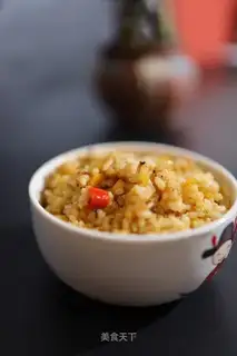 Snacked eggs, pepper rice