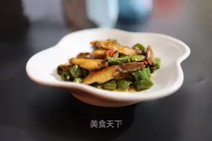 Pepper fried abalone