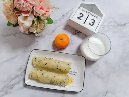 Sesame eggcake